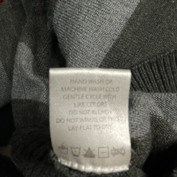 Paper Denim & Cloth Gray Striped Sweater Size Small - Picture 4 of 5